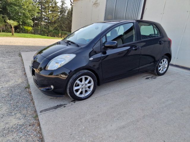 TOYOTA Yaris 1.3 5 porte