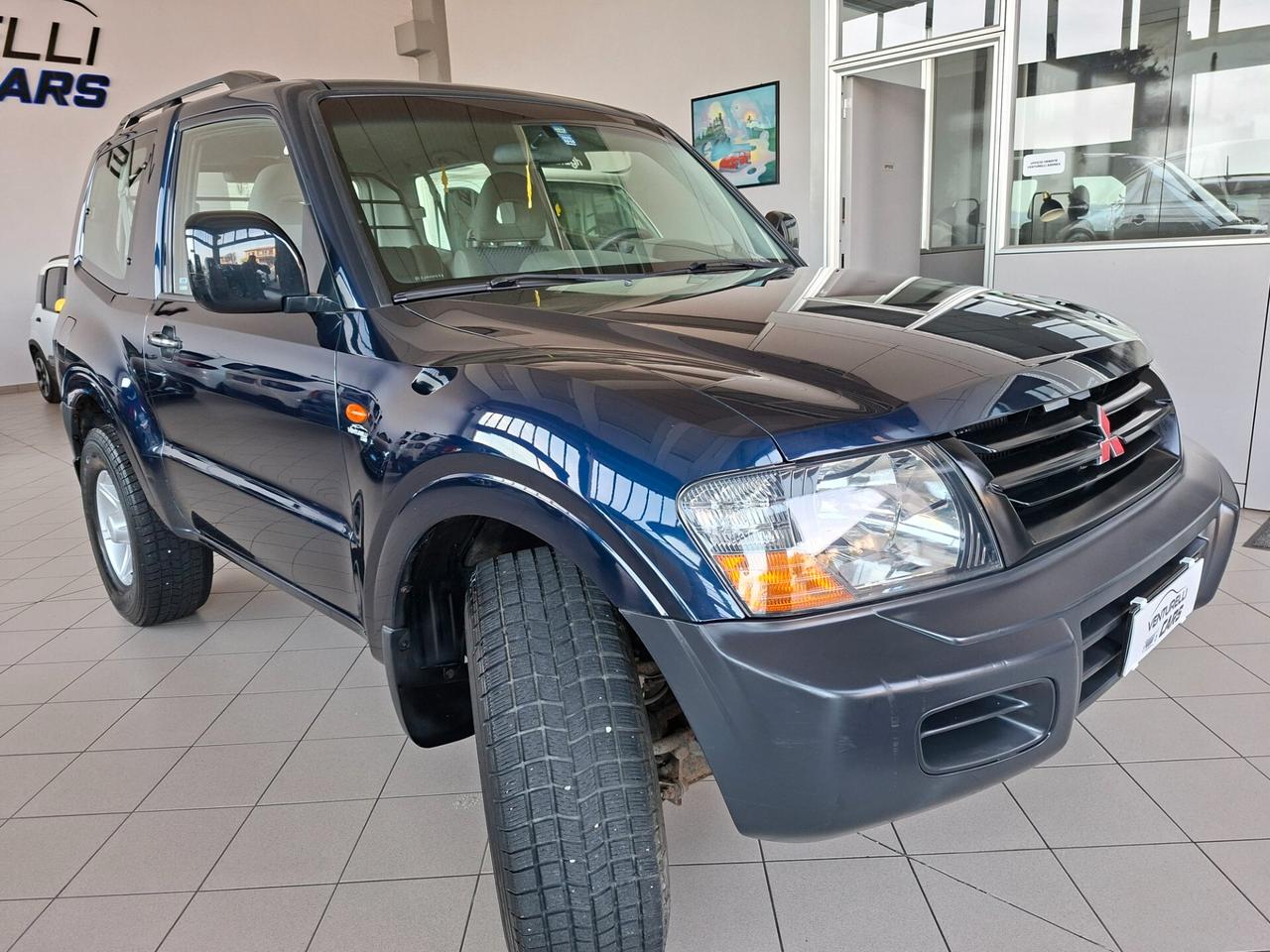 Mitsubishi Pajero 2.5 TDI 3p. GLS1 Autocarro