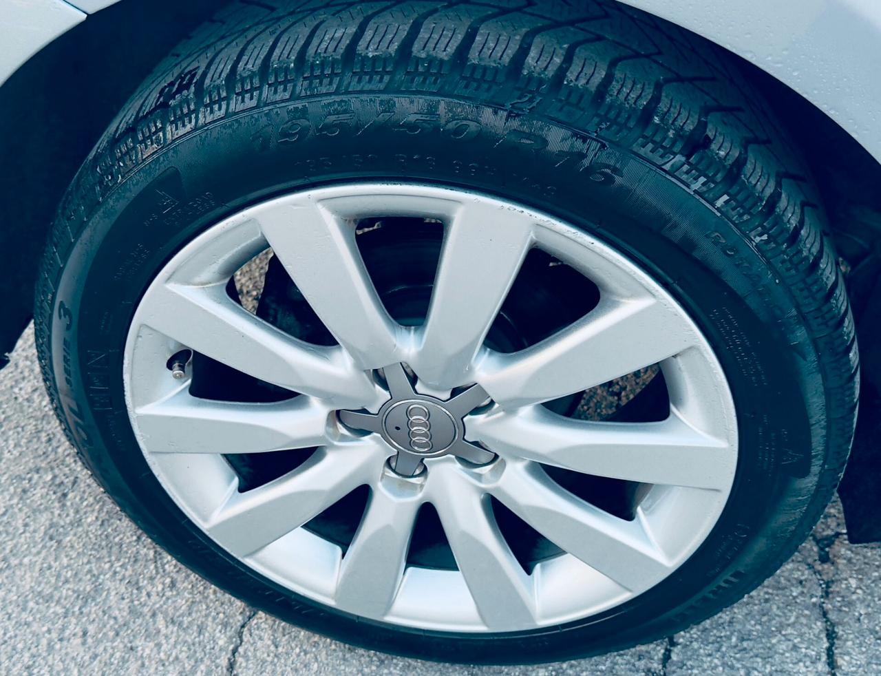 Audi A1 1.0 TFSI ultra Metal plus