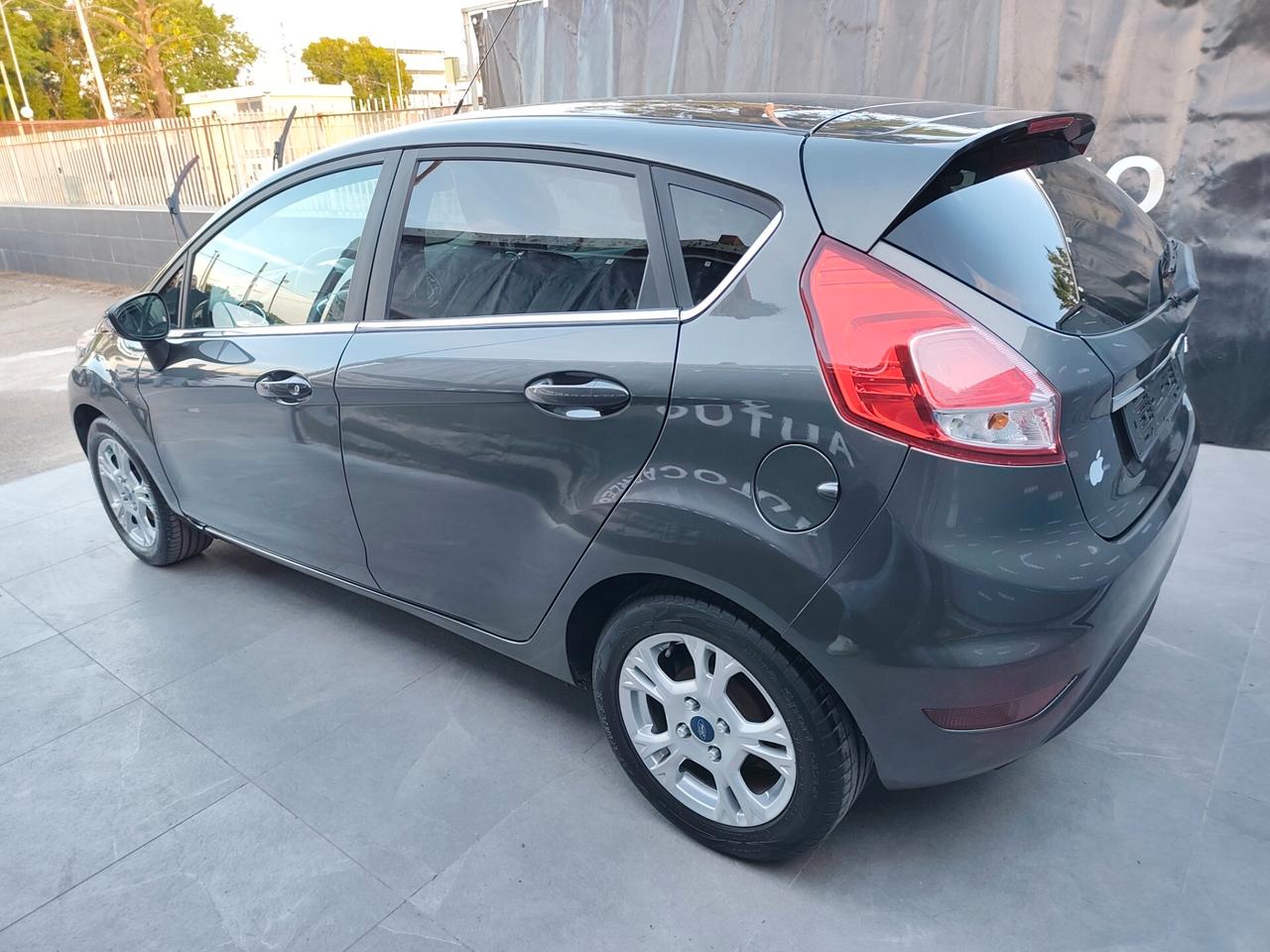Ford Fiesta 1.5 TDCi 75CV 5 porte