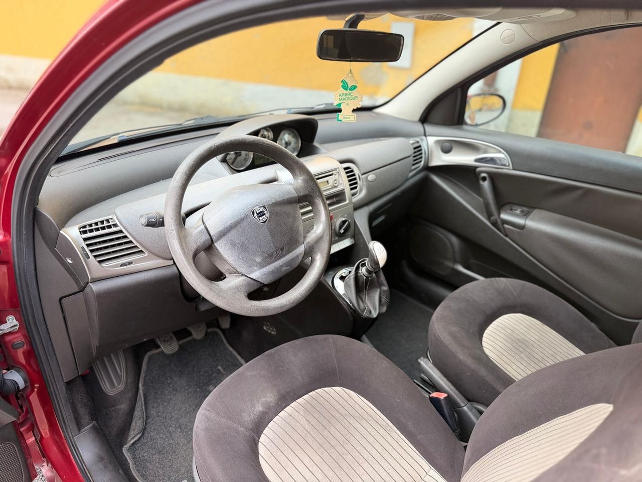 Lancia Ypsilon 1.2 Argento