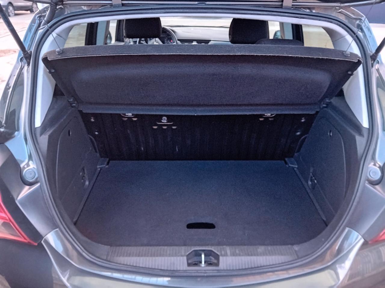 Opel Corsa 1.4 90CV GPL Tech 5 porte Innovation