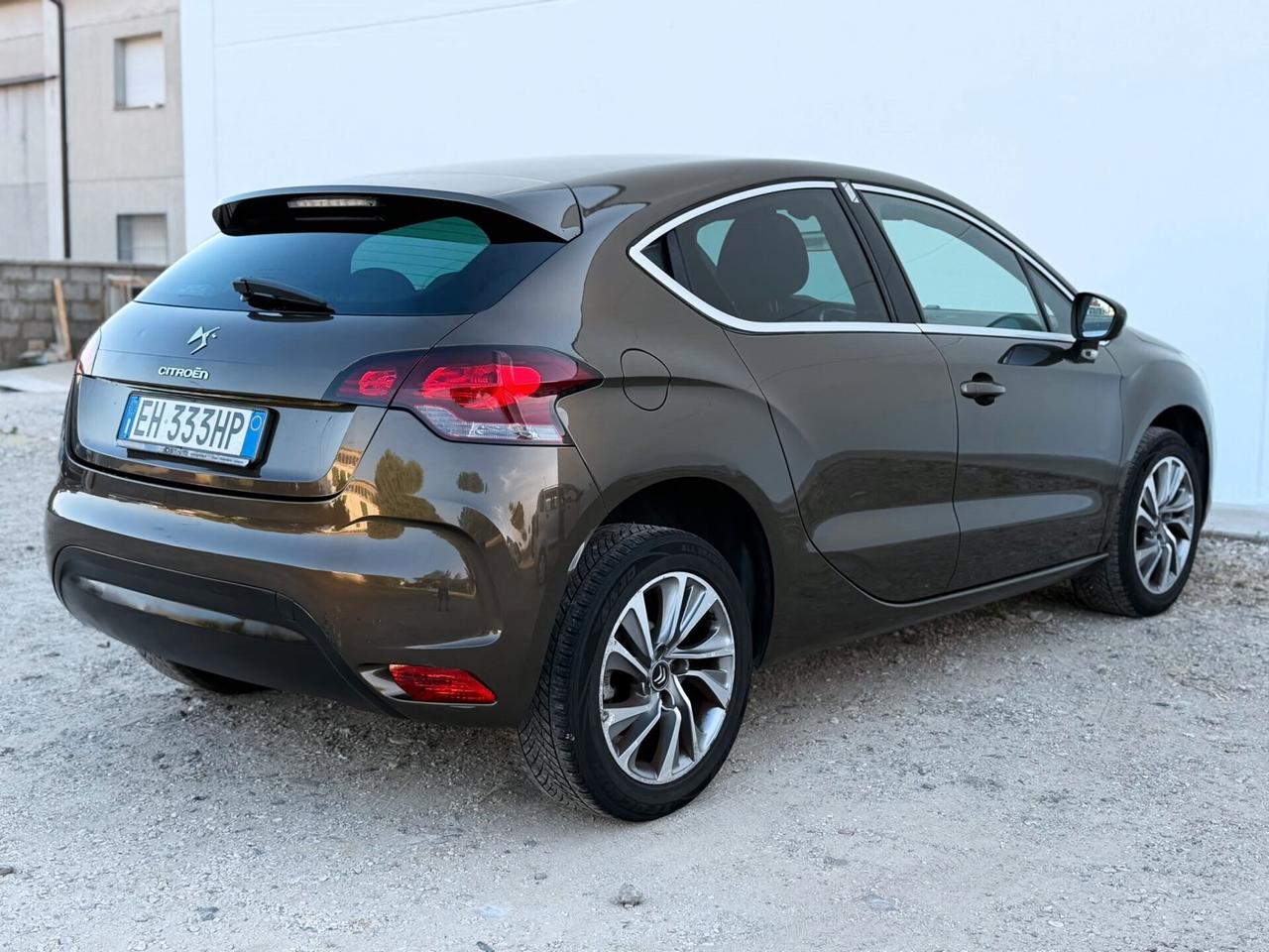 DS4 1.6 e-HDi Berlina 110cv 145000KM