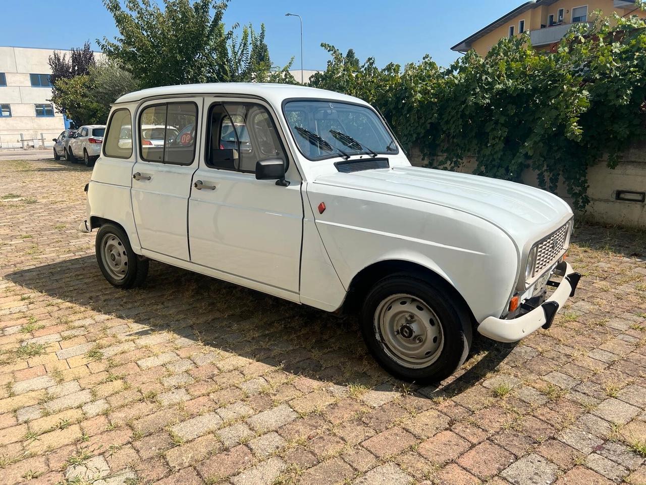 Renault R 4 950