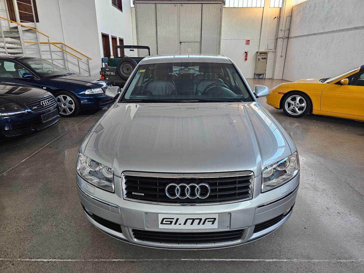 Audi A8 4.2 V8 FSI quattro tiptronic