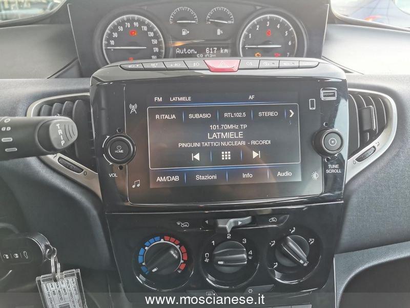 Lancia Ypsilon 1.0 FireFly 5 porte S&S Hybrid Gold