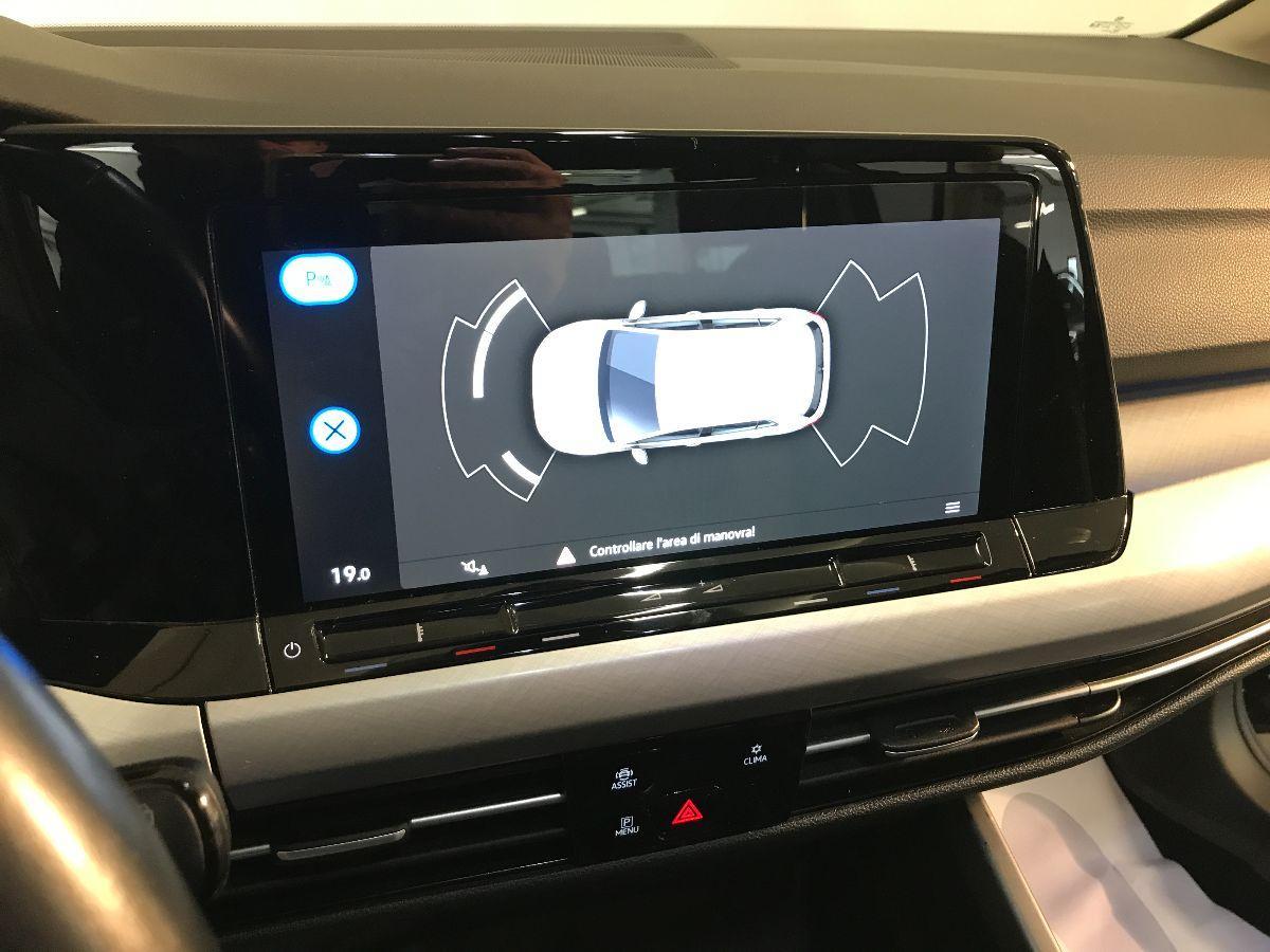 VOLKSWAGEN Golf 1.0 TSI 110CV 5p. Business BMT