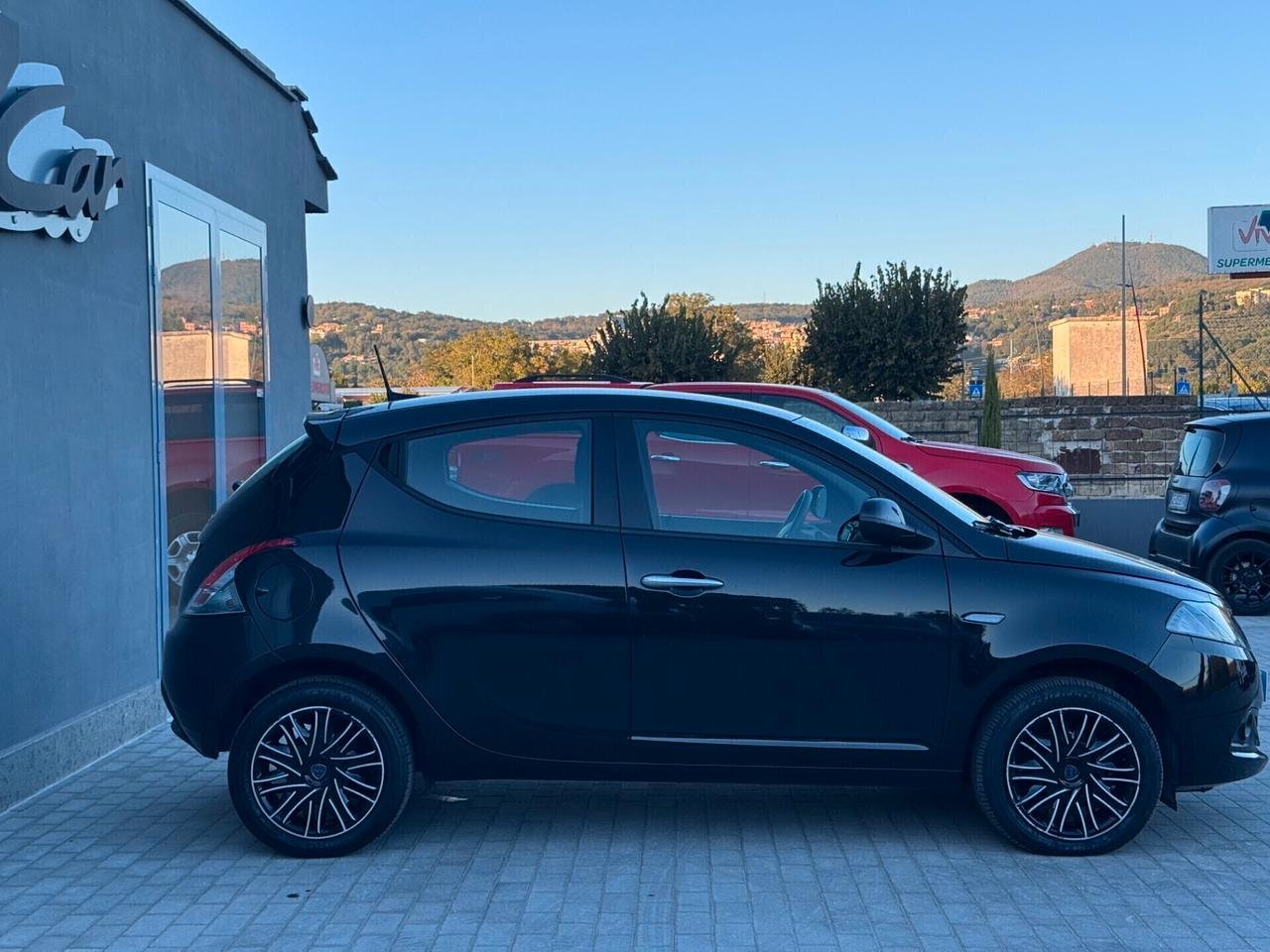 Lancia Ypsilon 1.0 FireFly 5 porte S&S Hybrid Gold -CAMERA-APPLE CARPLAY