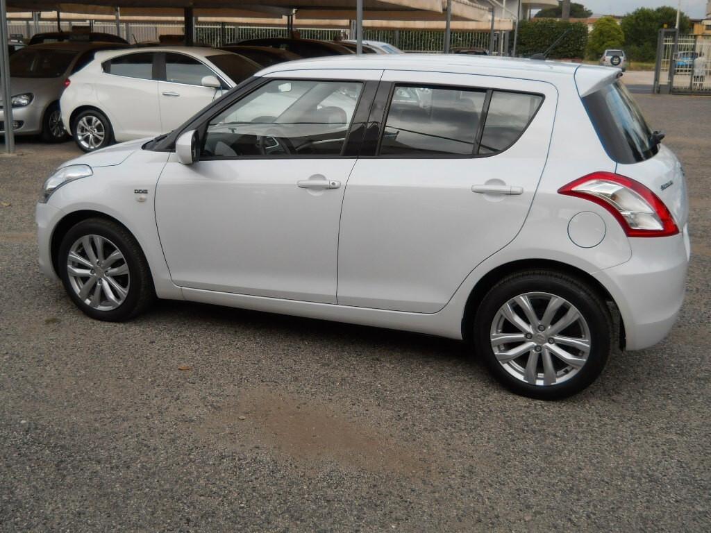Suzuki Swift 1.3 DDiS 5 porte B-Top Bi-Color