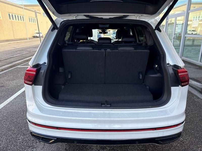 Volkswagen Tiguan Allspace 2.0 tdi R-Line 4motion 200cv 7p.ti dsg