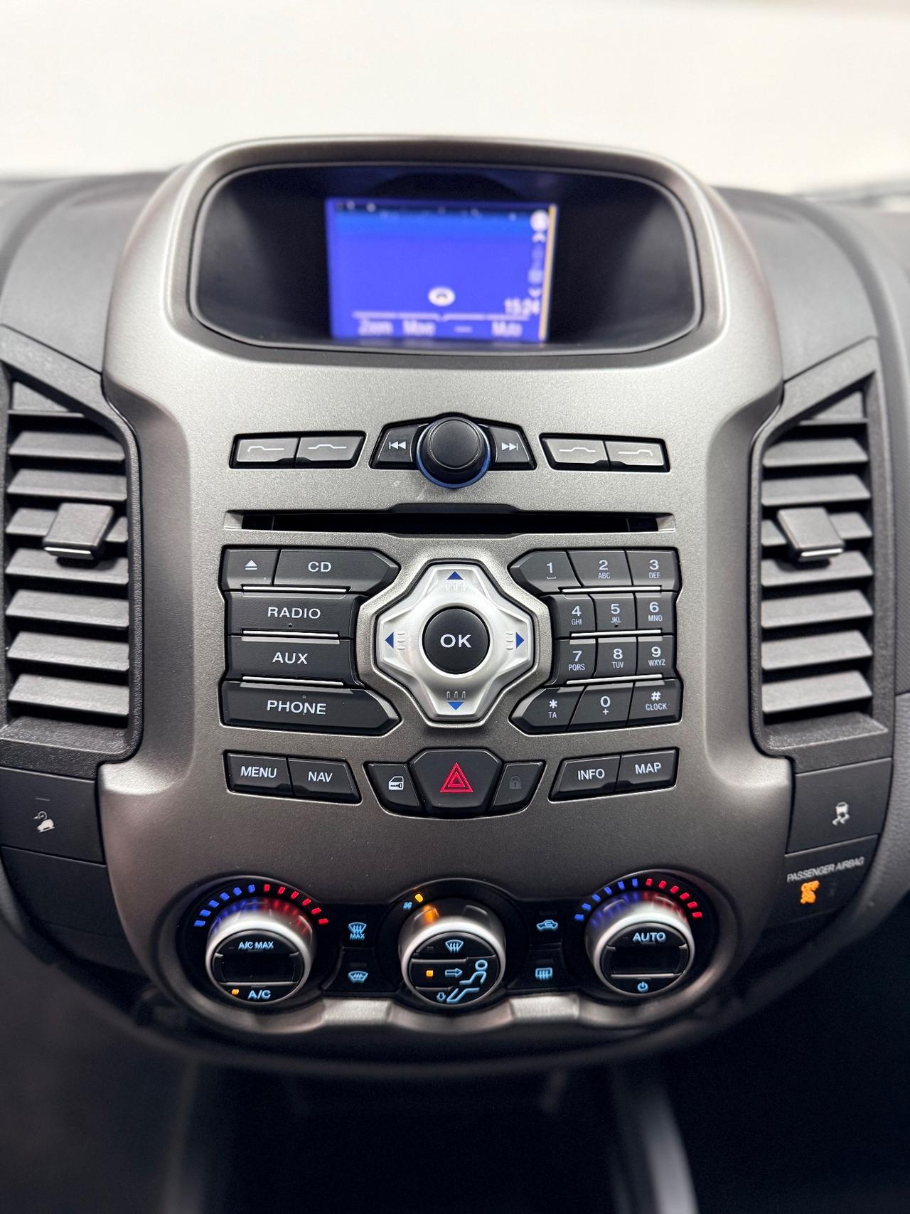 Ford Ranger 2.2 TDCi aut. DC Limited 5pt. 12/2014 EURO 5B NEOPATENTATI GANCIO TRAINO