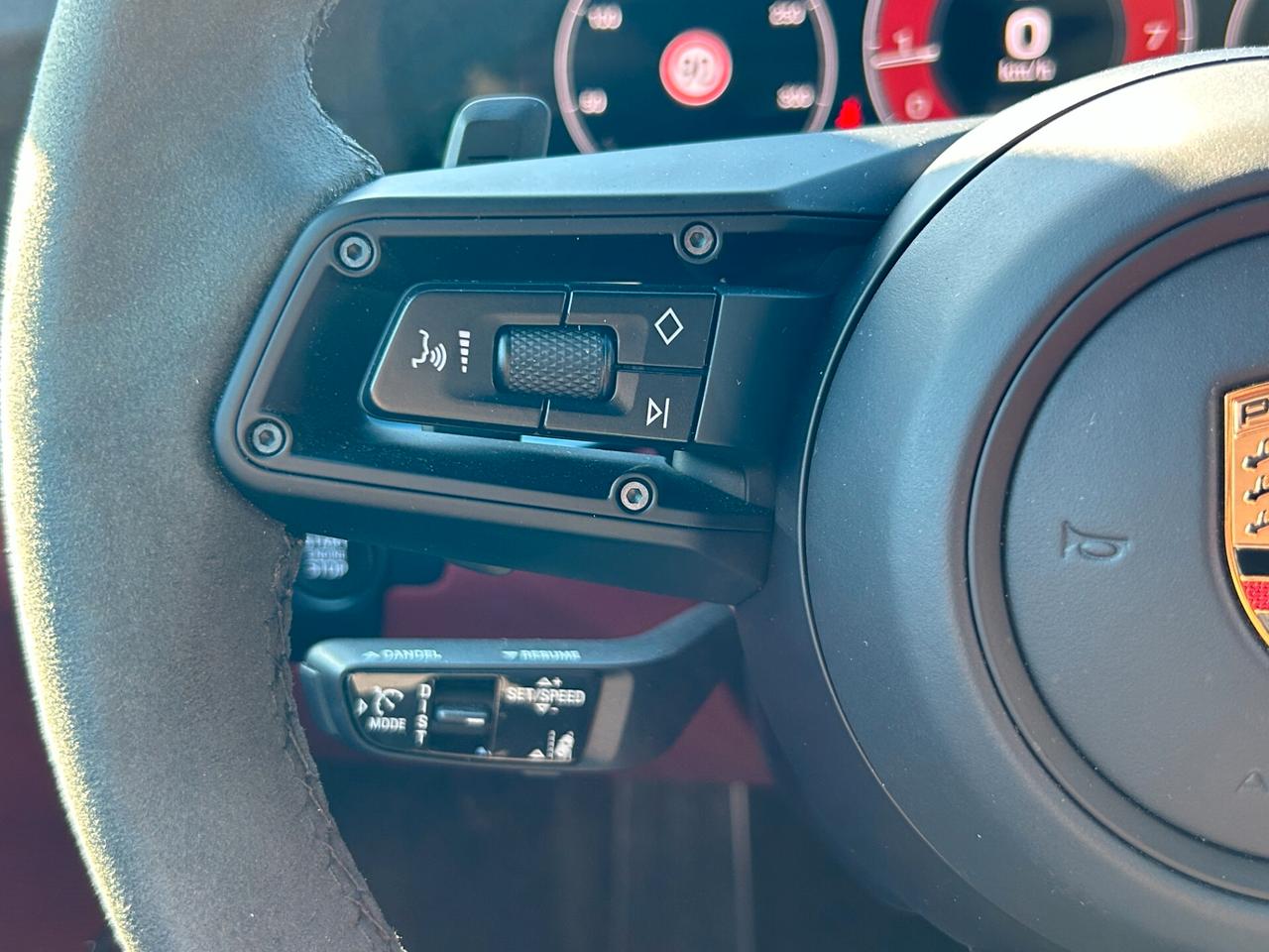 Porsche 992.2 911 Cabrio 3.6 Carrera 4 GTS auto 541 CV