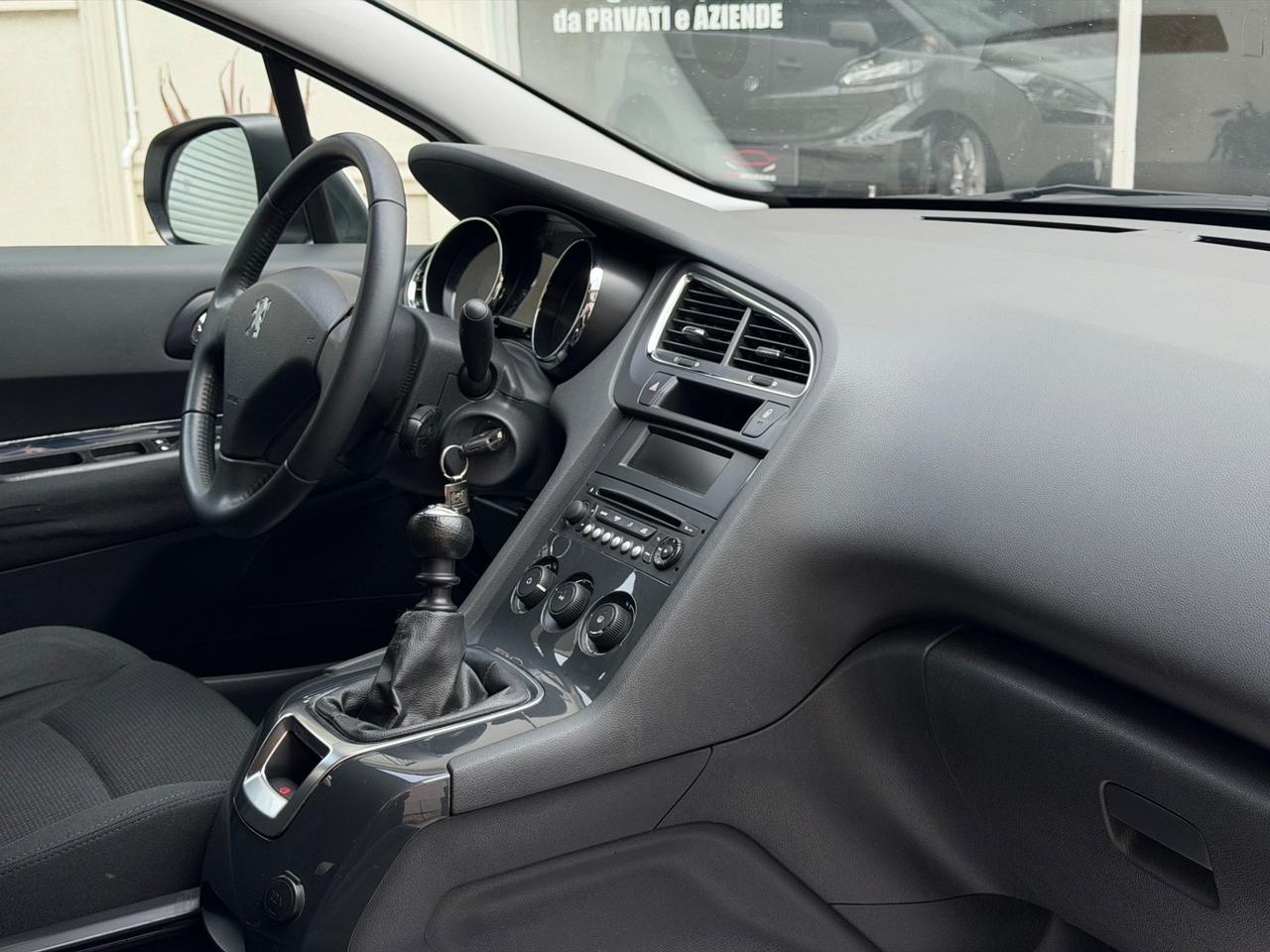 Peugeot 5008 1.6 HDi 115CV - 7 POSTI