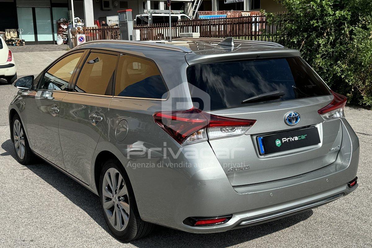 TOYOTA Auris Touring Sports 1.8 Hybrid Lounge