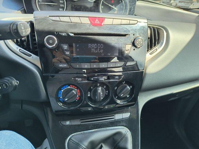 LANCIA Ypsilon 1.2 69 CV 5 porte Gold