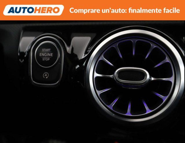 MERCEDES-BENZ A 200 Sport