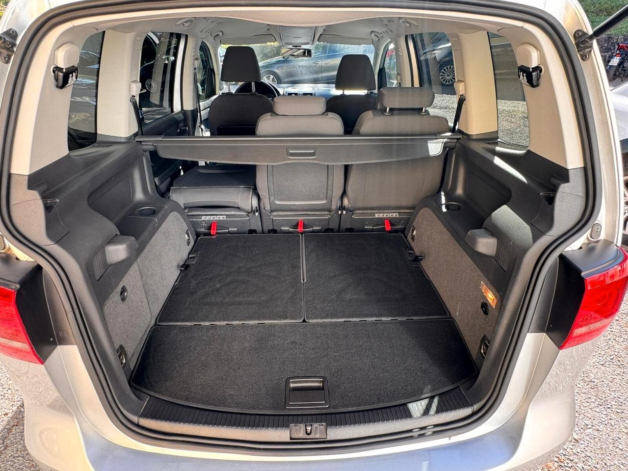 Volkswagen Touran 1.6 TDI Comfortline BMT 7 POSTI GARANZIA 1 ANNO