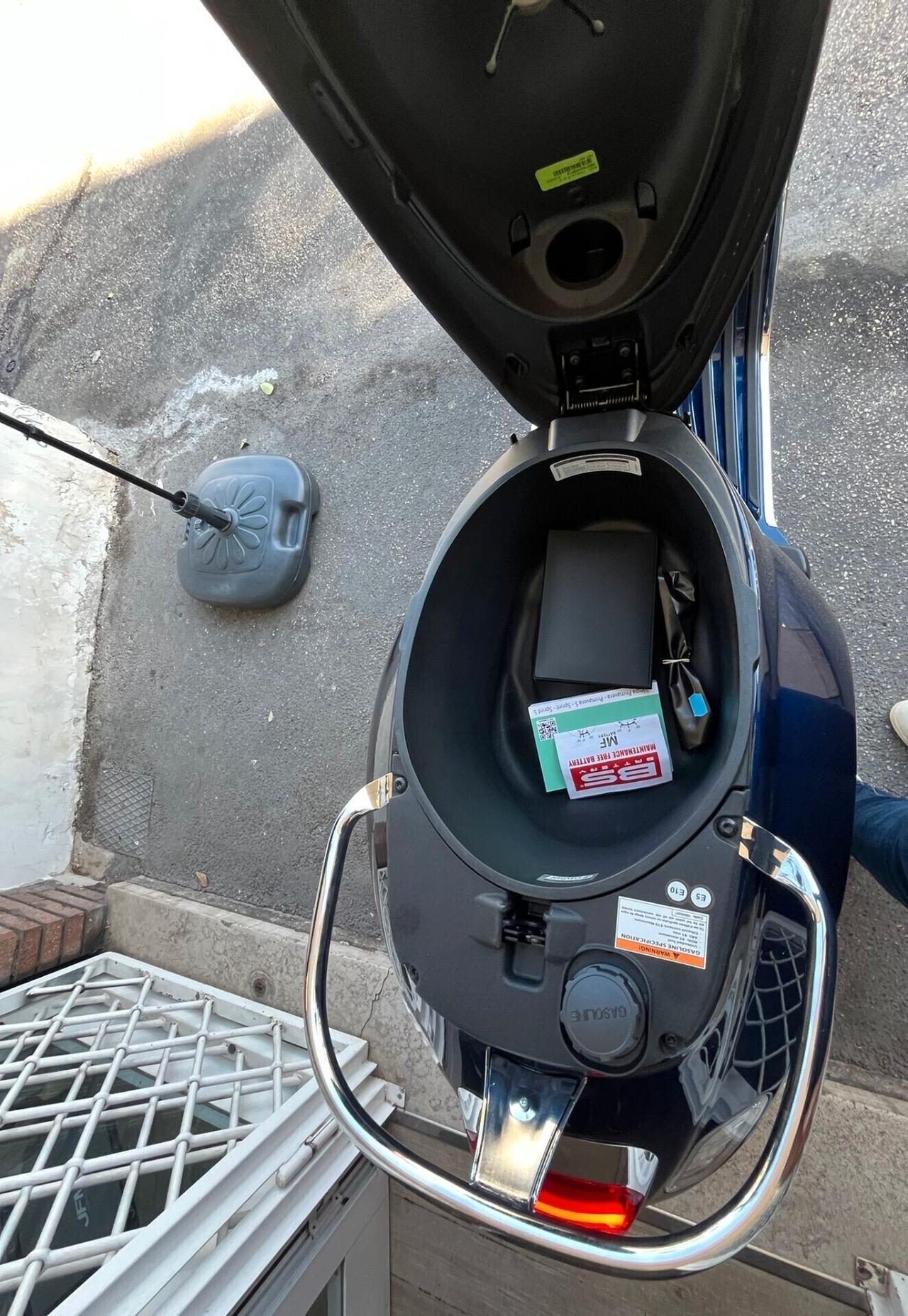 Piaggio Vespa 125 Primavera