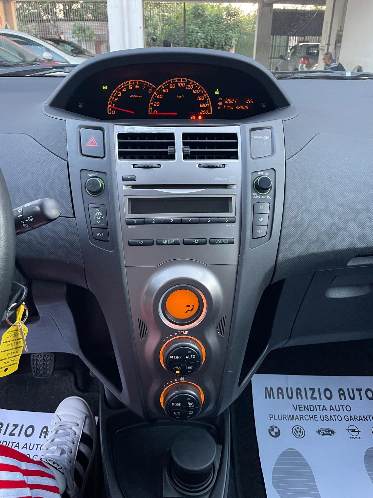 Toyota Yaris 1.0 5 porte Lounge FULL dal nord Italia bella