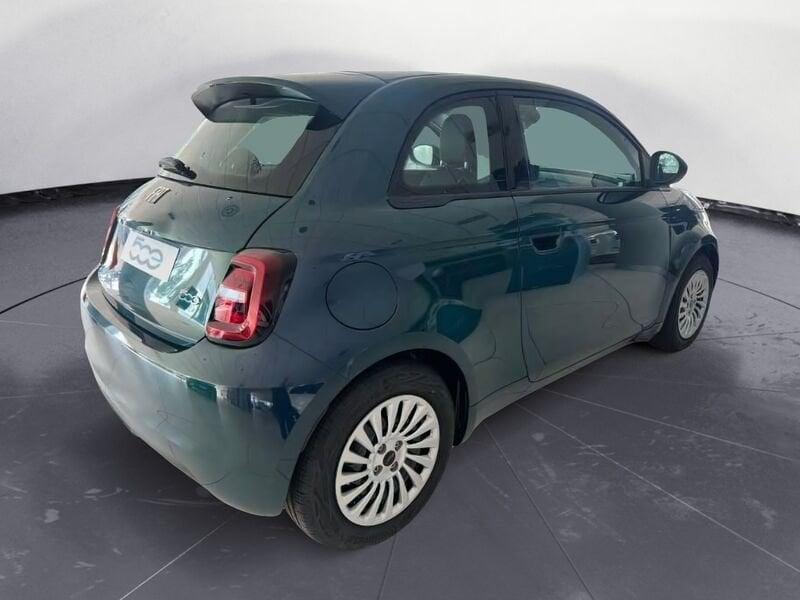 FIAT 500 Nuova Hatchback My23 La Nuova - 320 Berlina