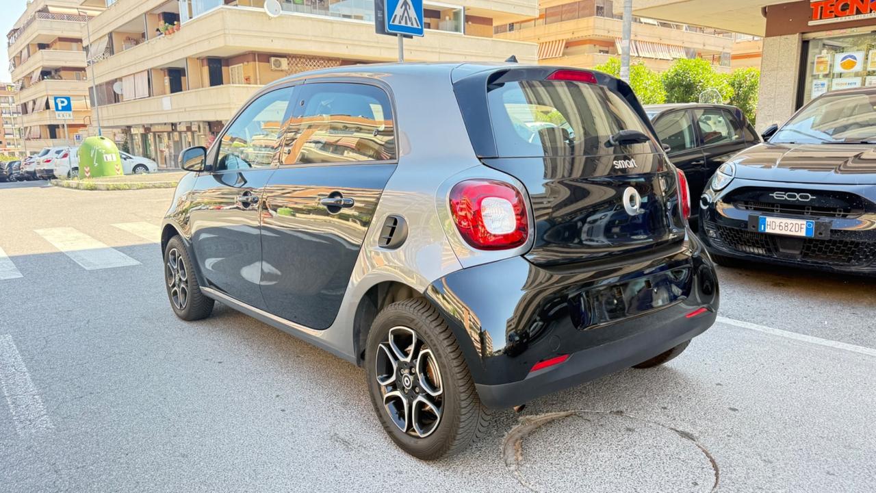 Smart ForFour 70 1.0 Prime LED NAVI PDC BLUETOOTH CERCHI 15 BRACCIOLO