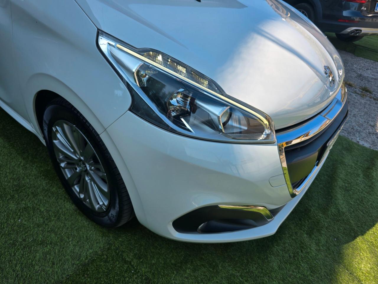 Peugeot 208 1.6HDI 75CV Allure 94000KM-2018
