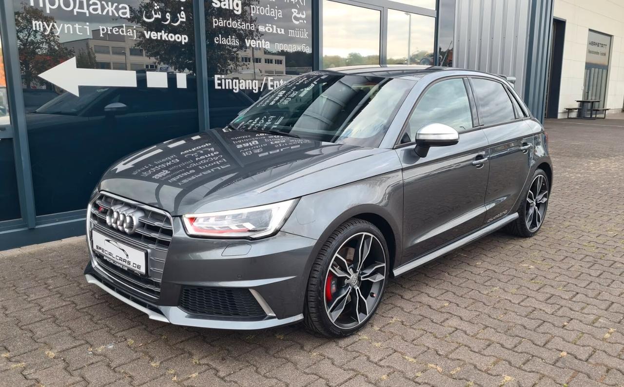 Audi A1 S1 SPB 2.0 TFSI quattro-NAVI