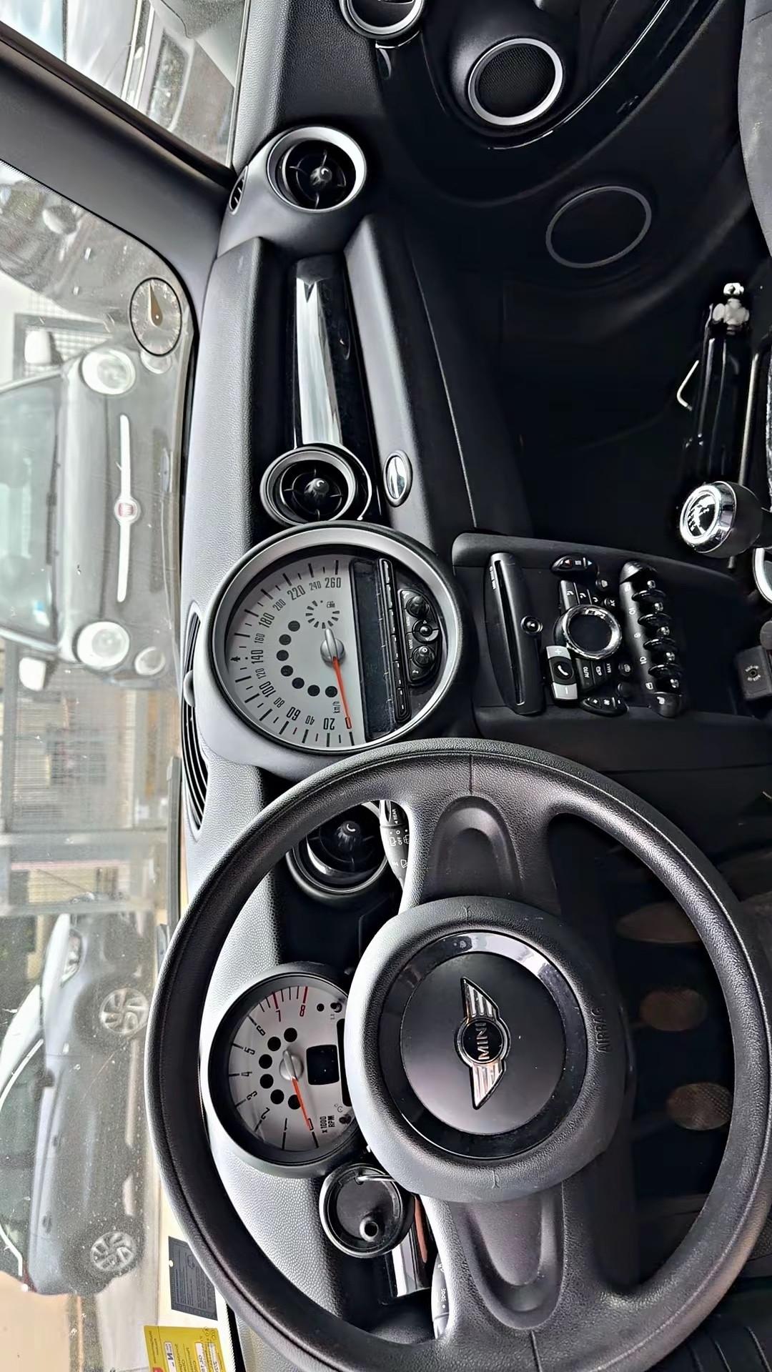 Mini 1.6 16V One (72kW)