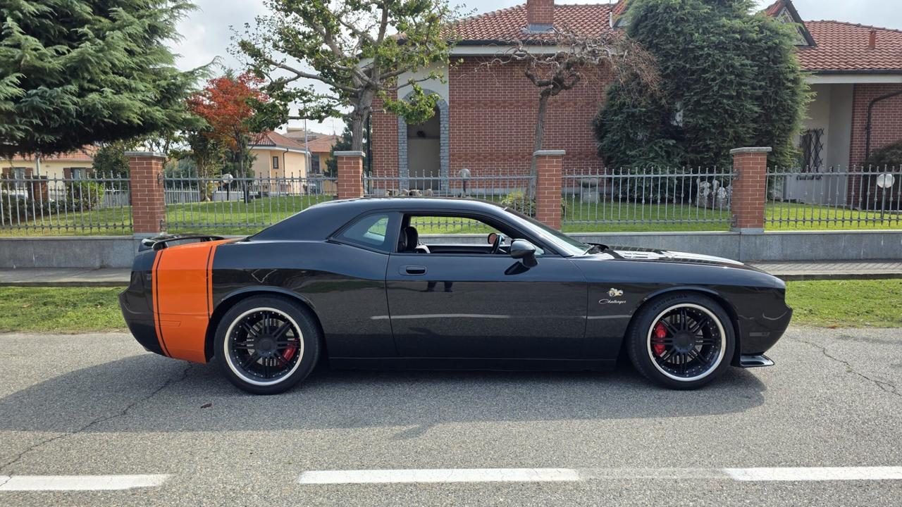 Dodge Challenger SRT-8 2009