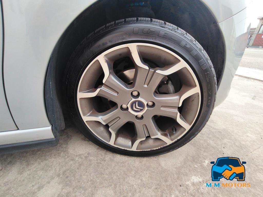 Citroen DS3 1.6 thp Sport Chic 155cv