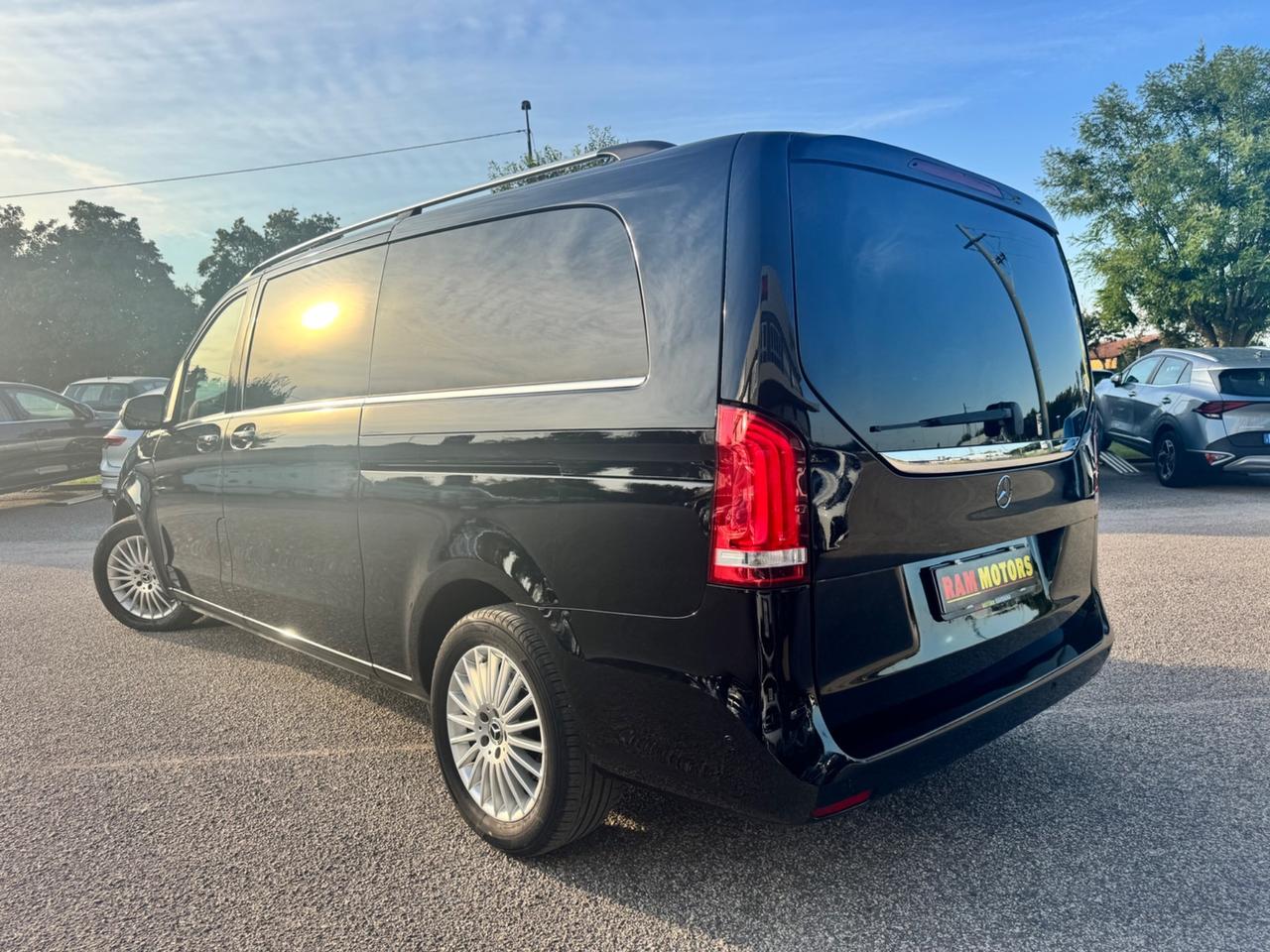 Mercedes-benz V 220 d Automatic Premium Extralong