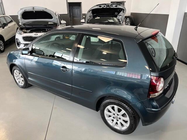 Volkswagen Polo 1.4 BENZINA 75CV 16V 3p. Sportline