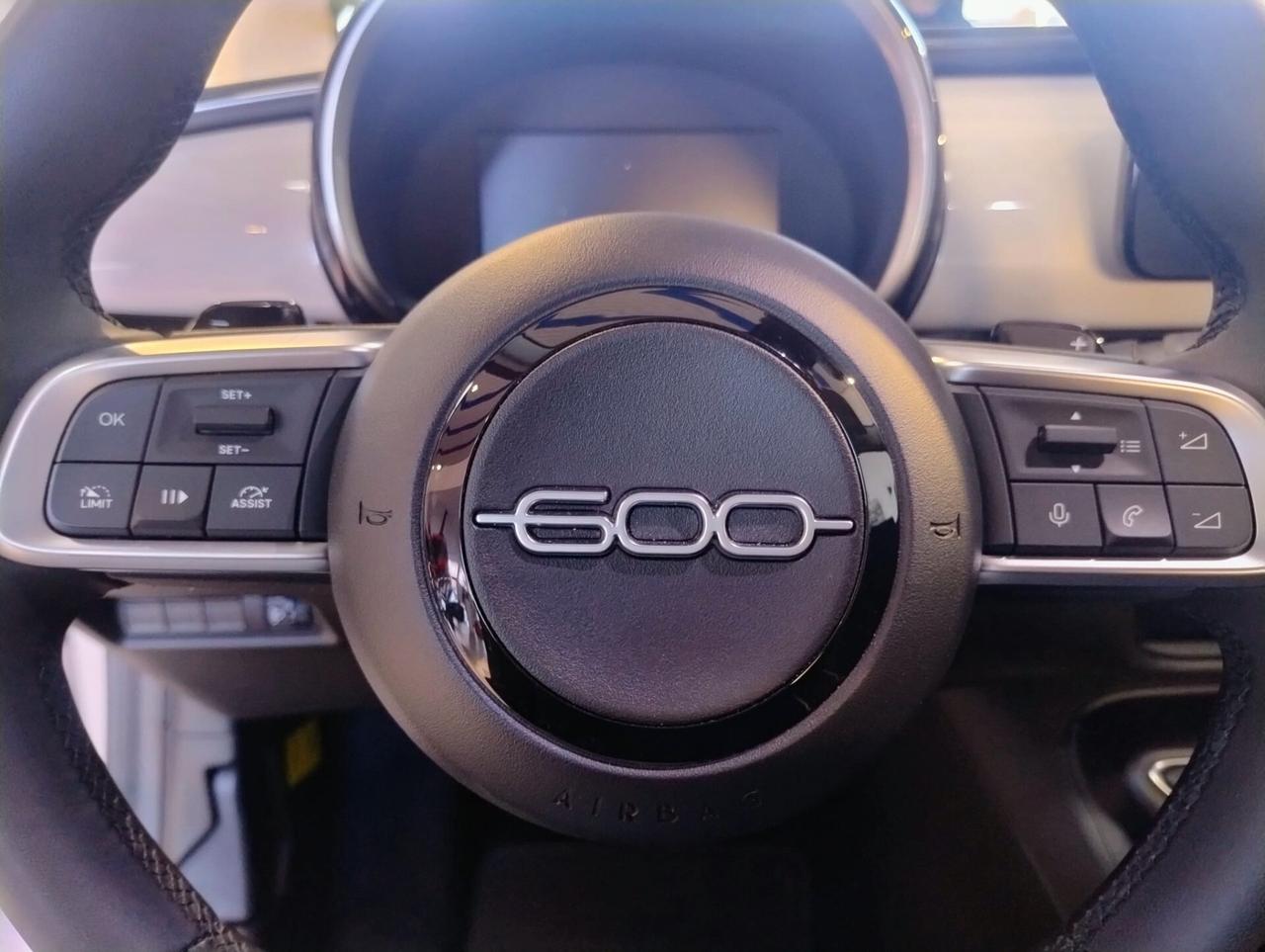 Fiat 600 Hybrid 100 CV DCT MHEV La Prima