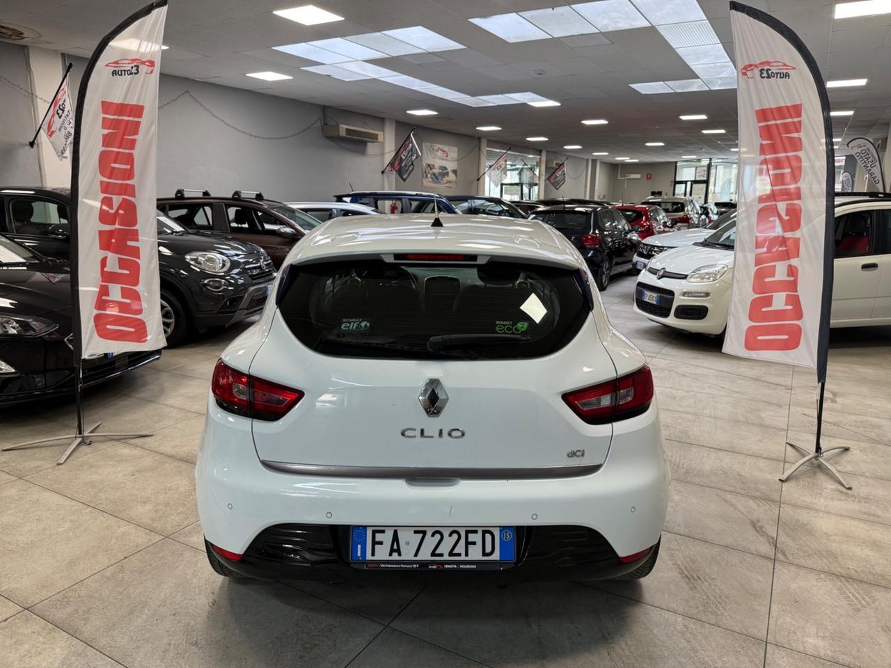 Renault Clio 1.5 dCi 8V 75CV 5p. Costume National