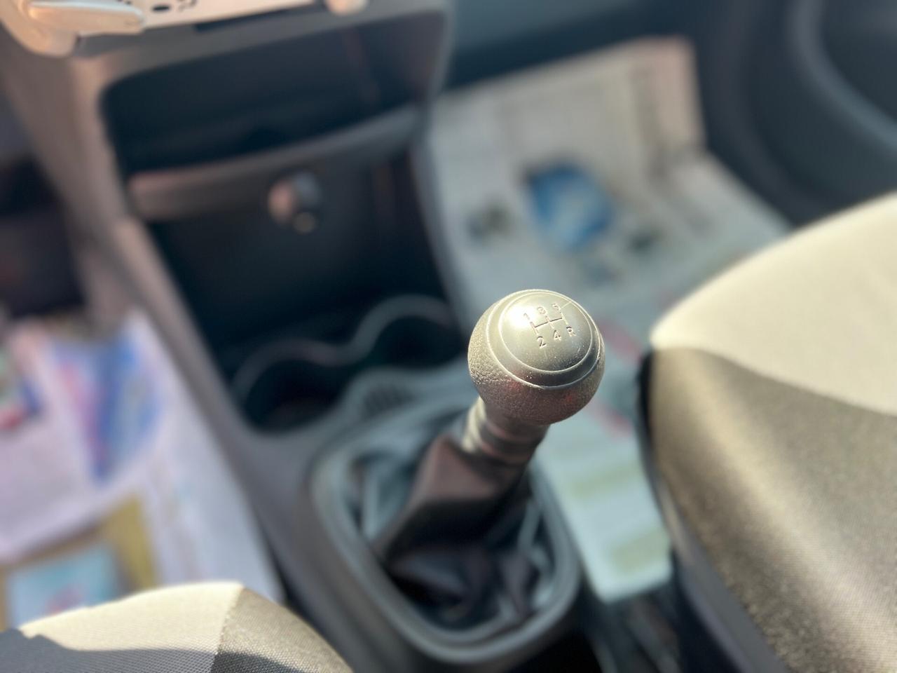 Peugeot 107 1.0 68CV 3p. SOLI 25.000KM