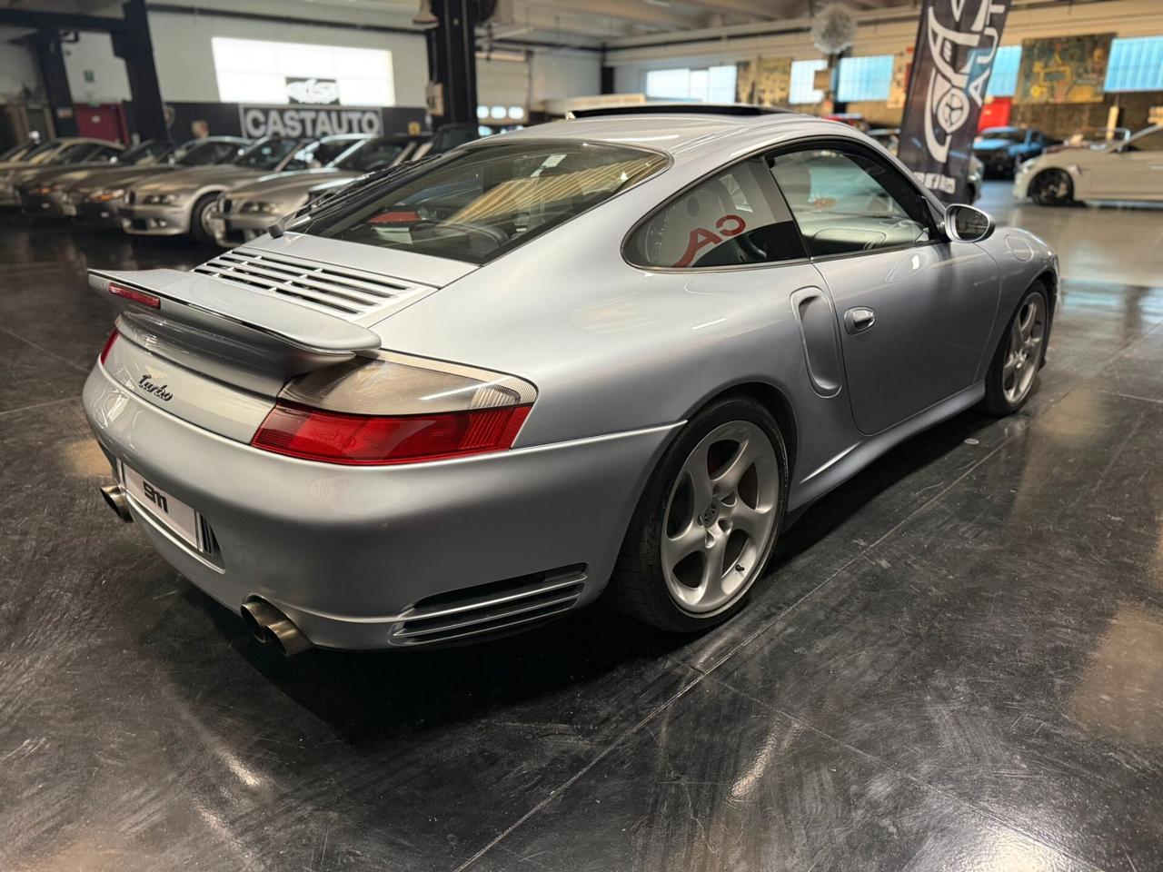 Porsche 996 Turbo Coupé asi