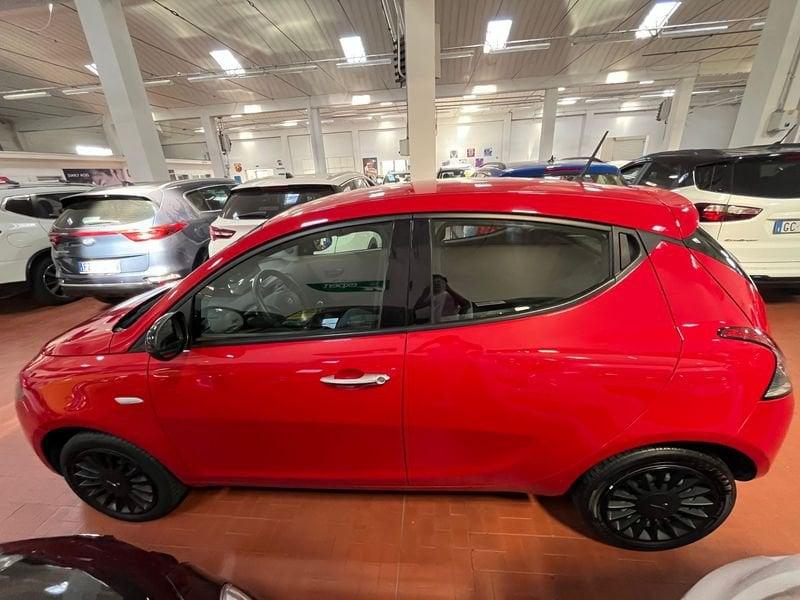 Lancia Ypsilon Ypsilon 1.0 FireFly 5 porte S&S Hybrid Silver