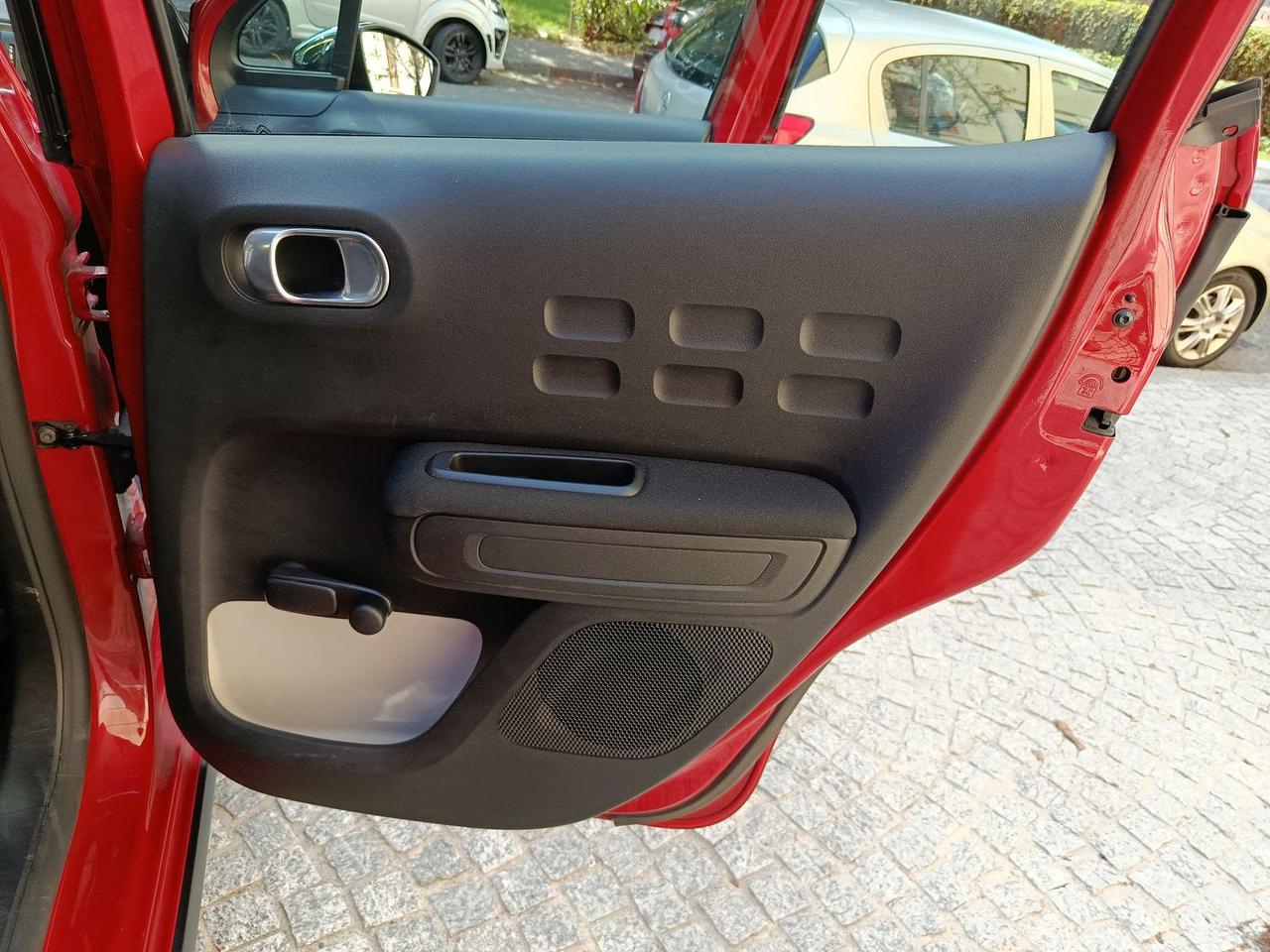 Citroen C3 1.2 PureTech 82 Shine #6692
