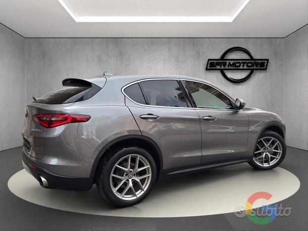 Alfa Romeo Stelvio Q4 280cv - PREZZO PROMO