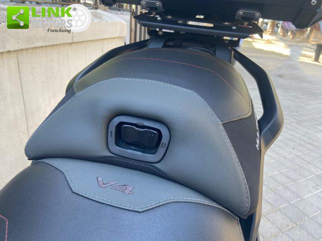 DUCATI Multistrada V4 S travel & radar