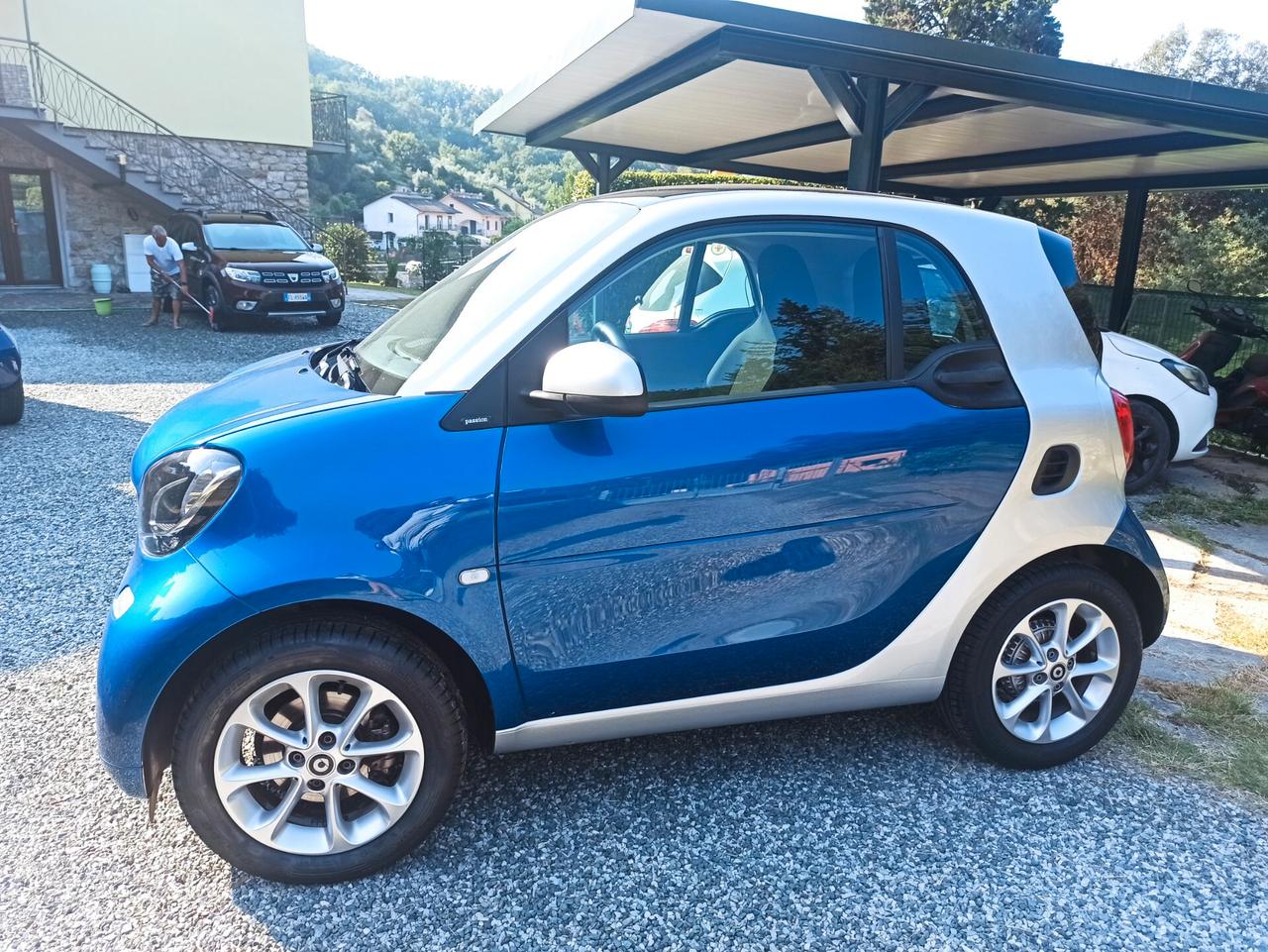 SMART FORTWO PASSION ANNO 2015 CAMBIO AUTOMATICO