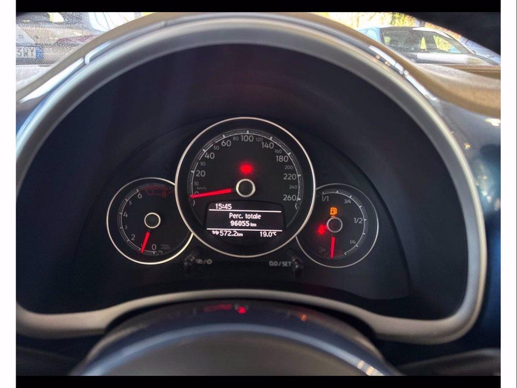 VOLKSWAGEN Maggiolino 1.2 tsi design 105cv del 2017