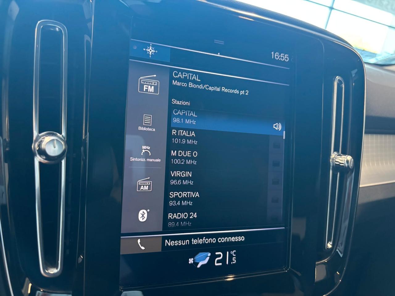 Volvo XC40 MOMENTUM PRO D3 AWD Geartronic
