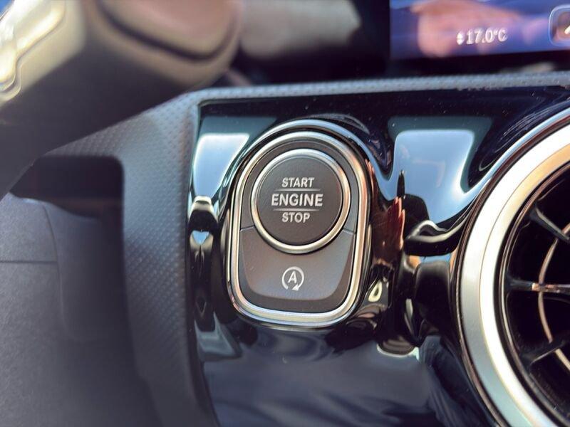 Mercedes-Benz Classe A A 180 d Progressive Advanced