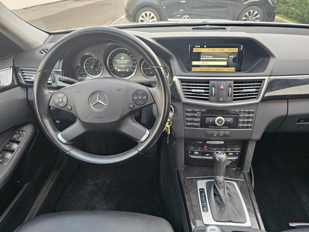 Mercedes-benz E 220 AVANTGARDE AMG