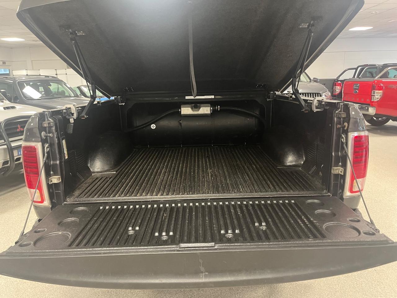 Dodge RAM 1500 5.7 V8 (GPL 200L) LaRamie 401cv at8