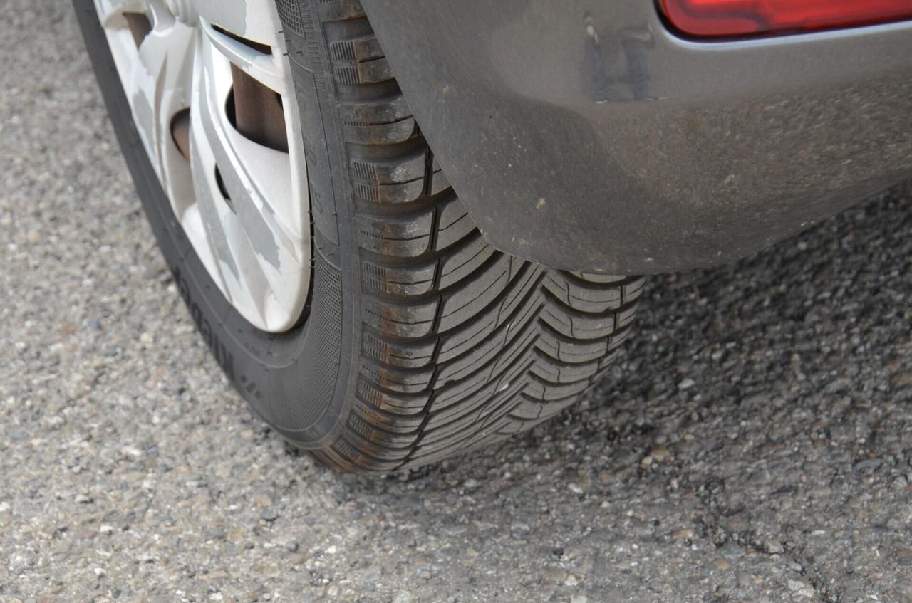 Toyota Yaris 1.0 5 porte VVT.I 69CV