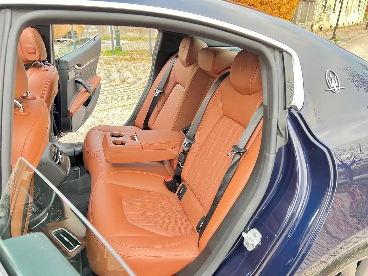 Maserati Ghibli V6 430 CV Q4 Granlusso