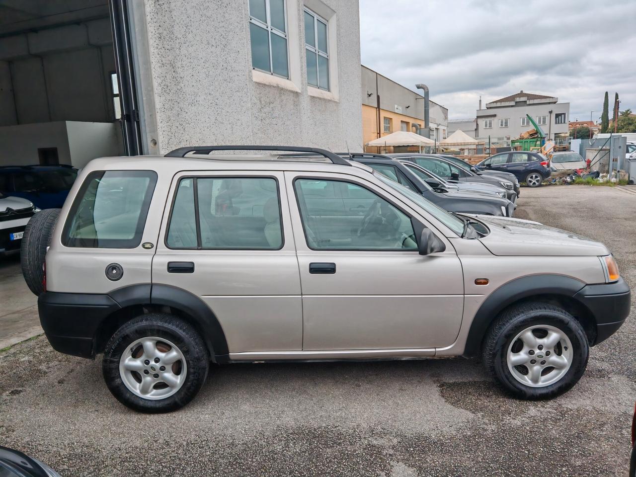 Land Rover Freelander 2.0 TD cat Station Wagon XE
