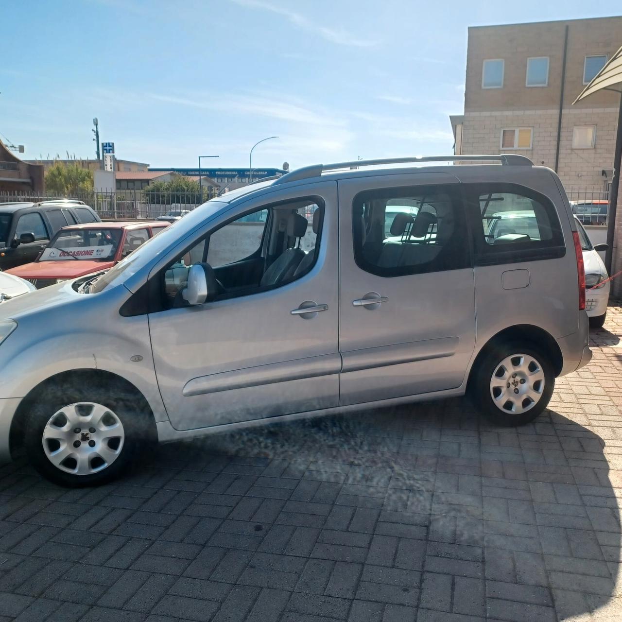 OTTIMO BERLINO 1.6 TDI DISTRIBUZIONE FATTA